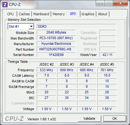 CPU-ZというソフトでメモリのSPD情報を見ている様子